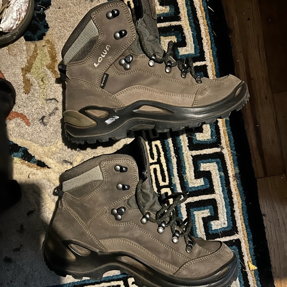 Lowa Renegade Hiking boot sz w 8.5 unisex - Picture 3 of 5